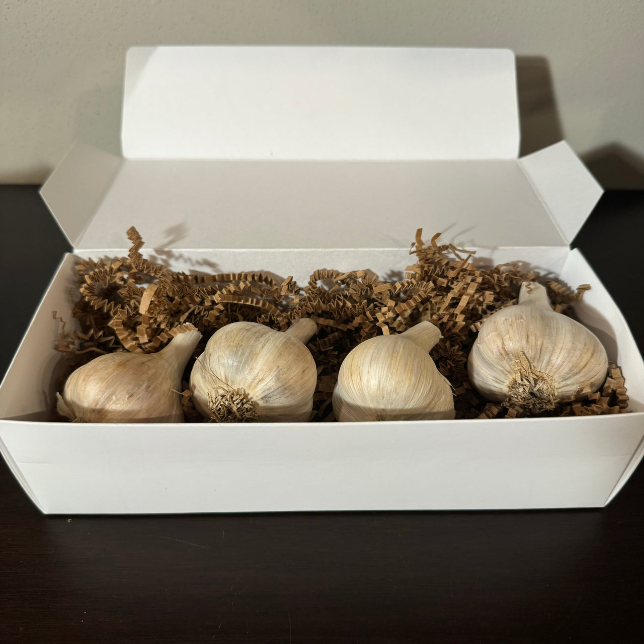 Heirloom Garlic Gift Box - 4 bulbs (1/2 pound of garlic)